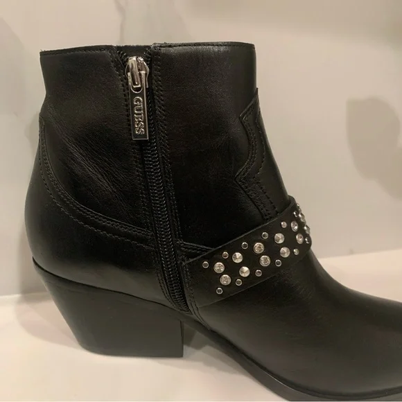 Guess Hermina Black Leather Moto Studded Western Ankle Boots Bootie 6.5 Cowboy - Picture 7 of 12
